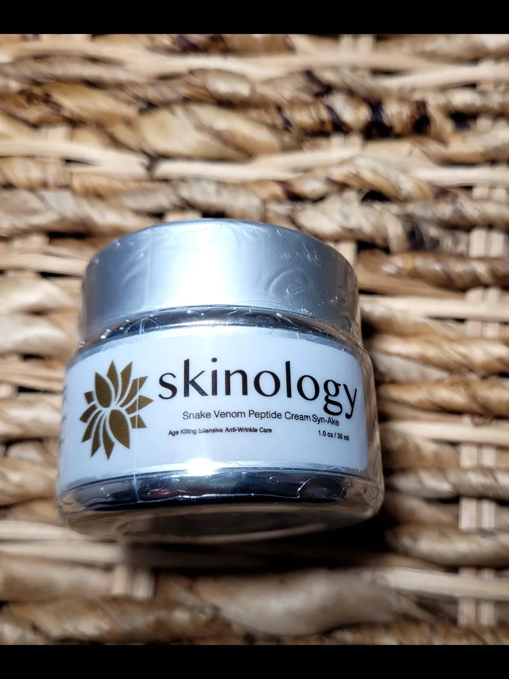 skinology snake venom